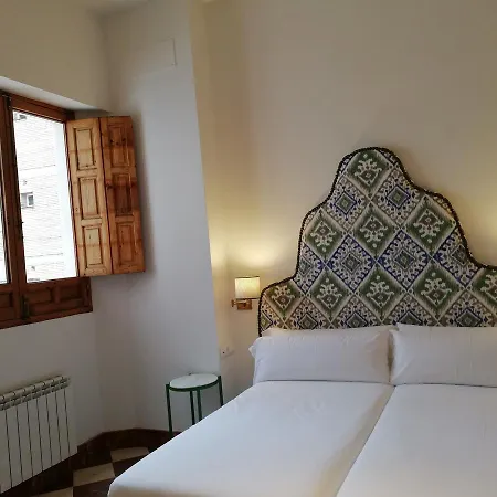 Nuea Santiago15 Gæstehus Sevilla
